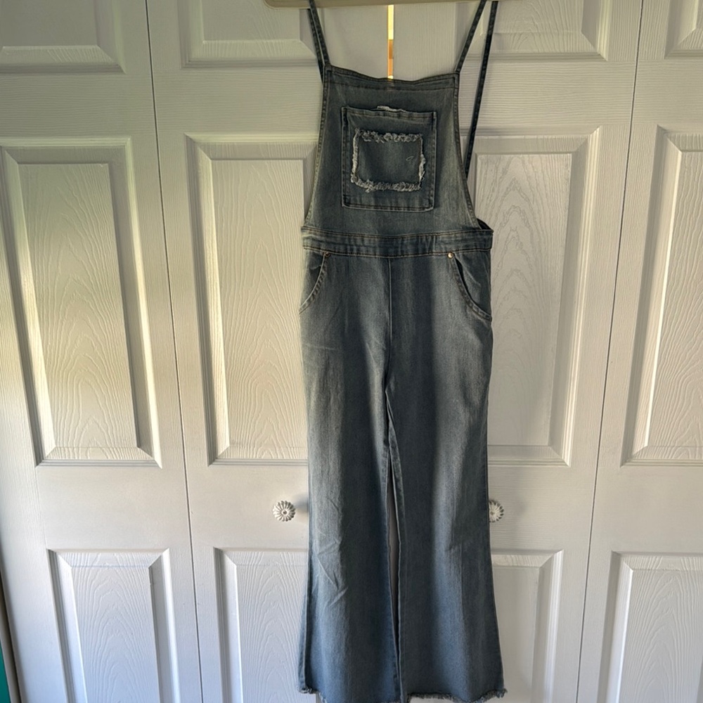 Pol distressed flare overalls